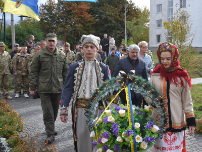 Бійці АТО відзначили День захисника України біля козацького хреста