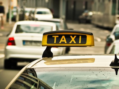 В Олександрії таксист побив 41-річну пасажирку, яка не розплатилась за подорож