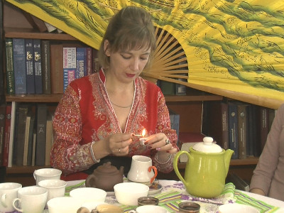 Олександрійські студенти відвідали японську чайну церемонію в бібліотеці (ФОТО)