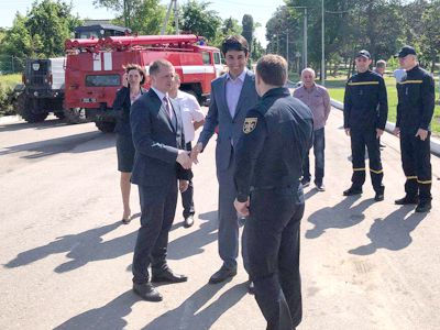 У Приютівській ОТГ придбали грейдер та пожежну машину (фото)